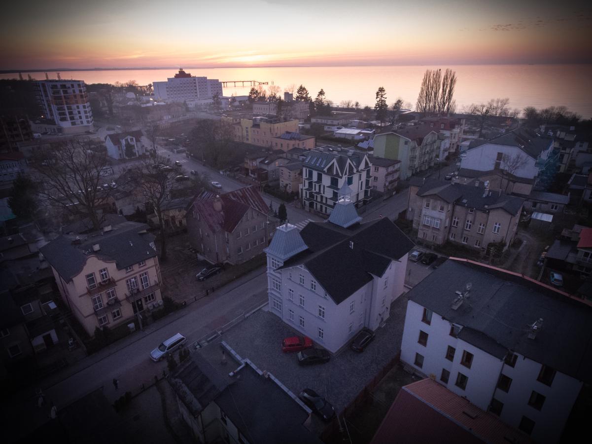 Hotel Dwie Wieże Międzyzdroje Zewnętrze zdjęcie